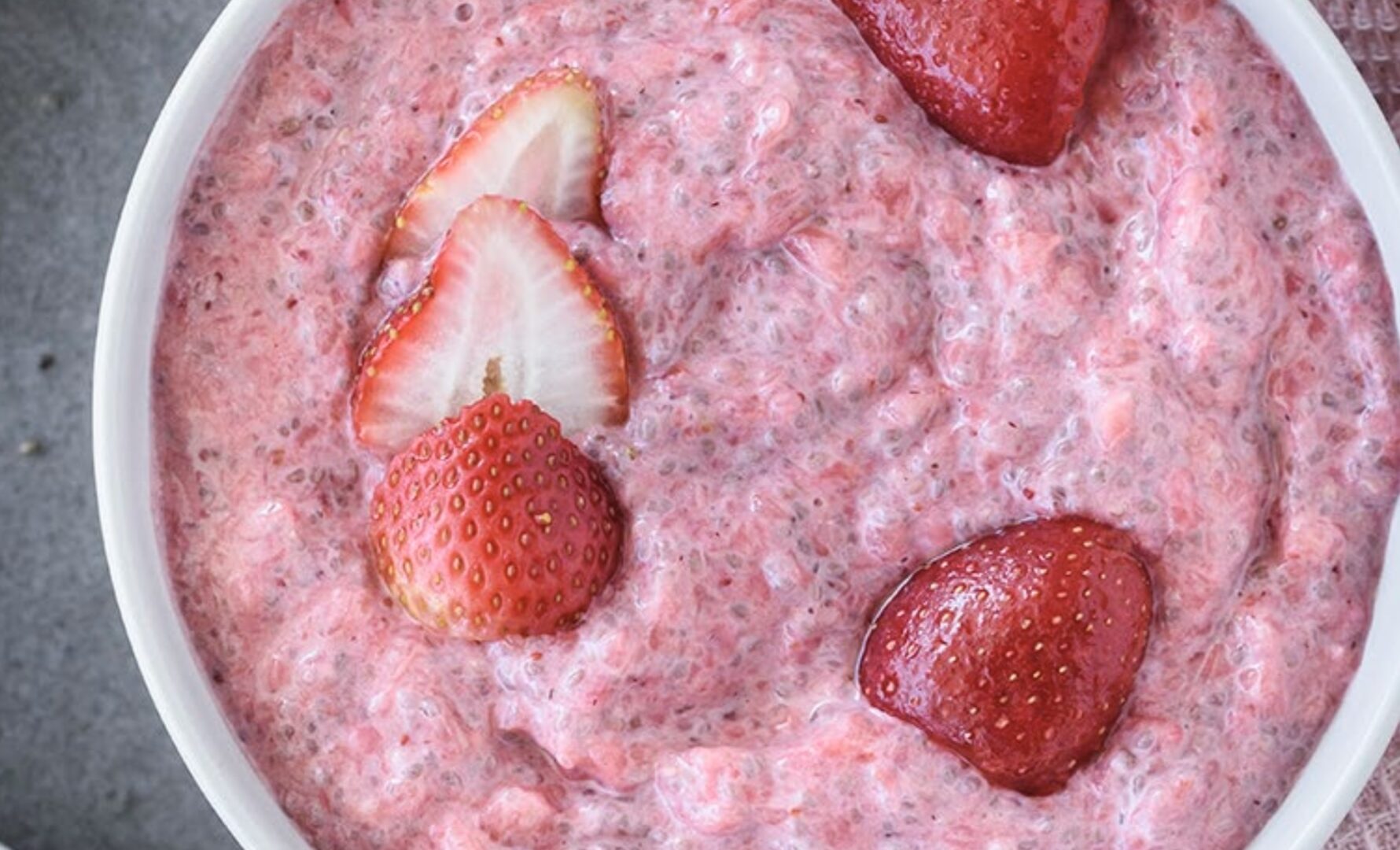 Overnight Strawberry Chia Pot